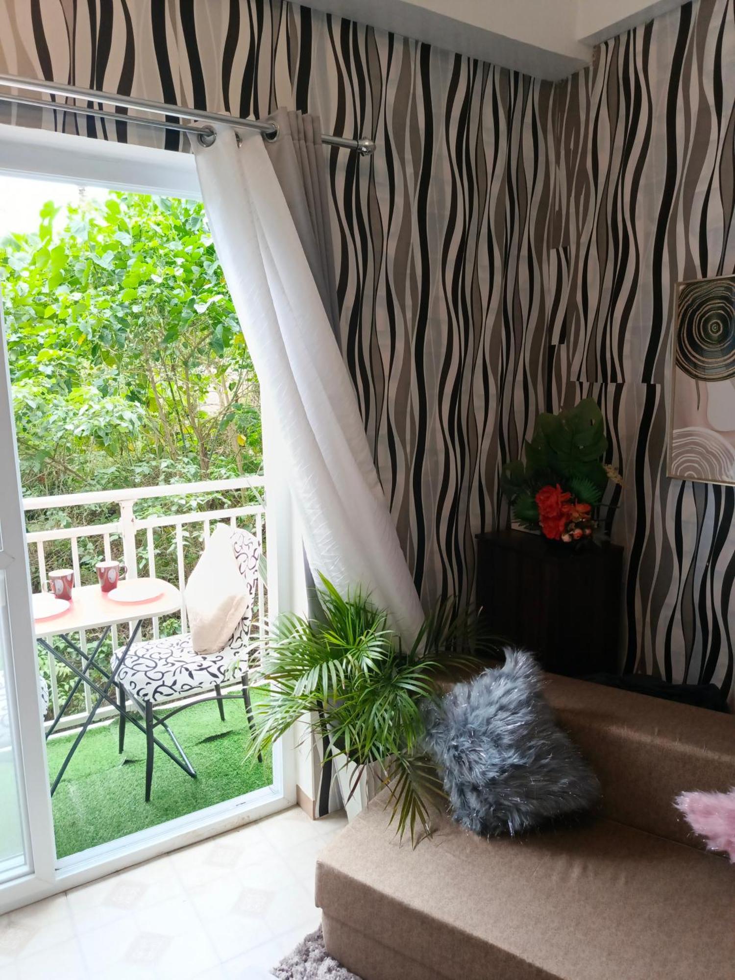 Closest With Balcony From Cebu Airport Apartment Lapu-Lapu City